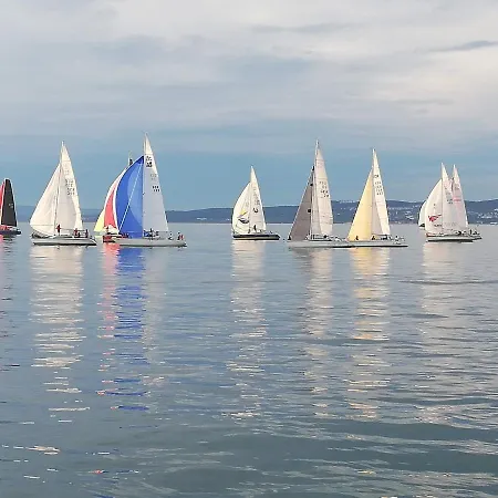 Heimathafen 아파트 *